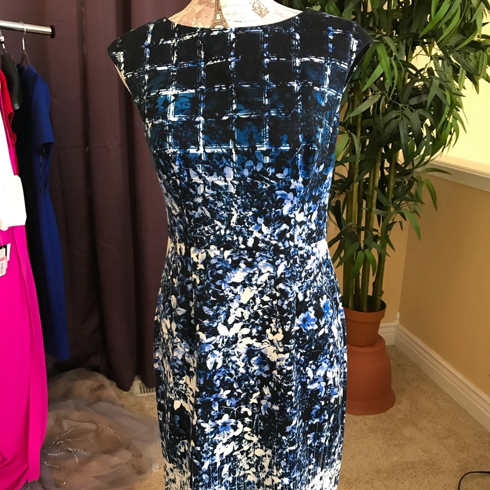 WHBM Black & Blue sheath dress 💙🖤